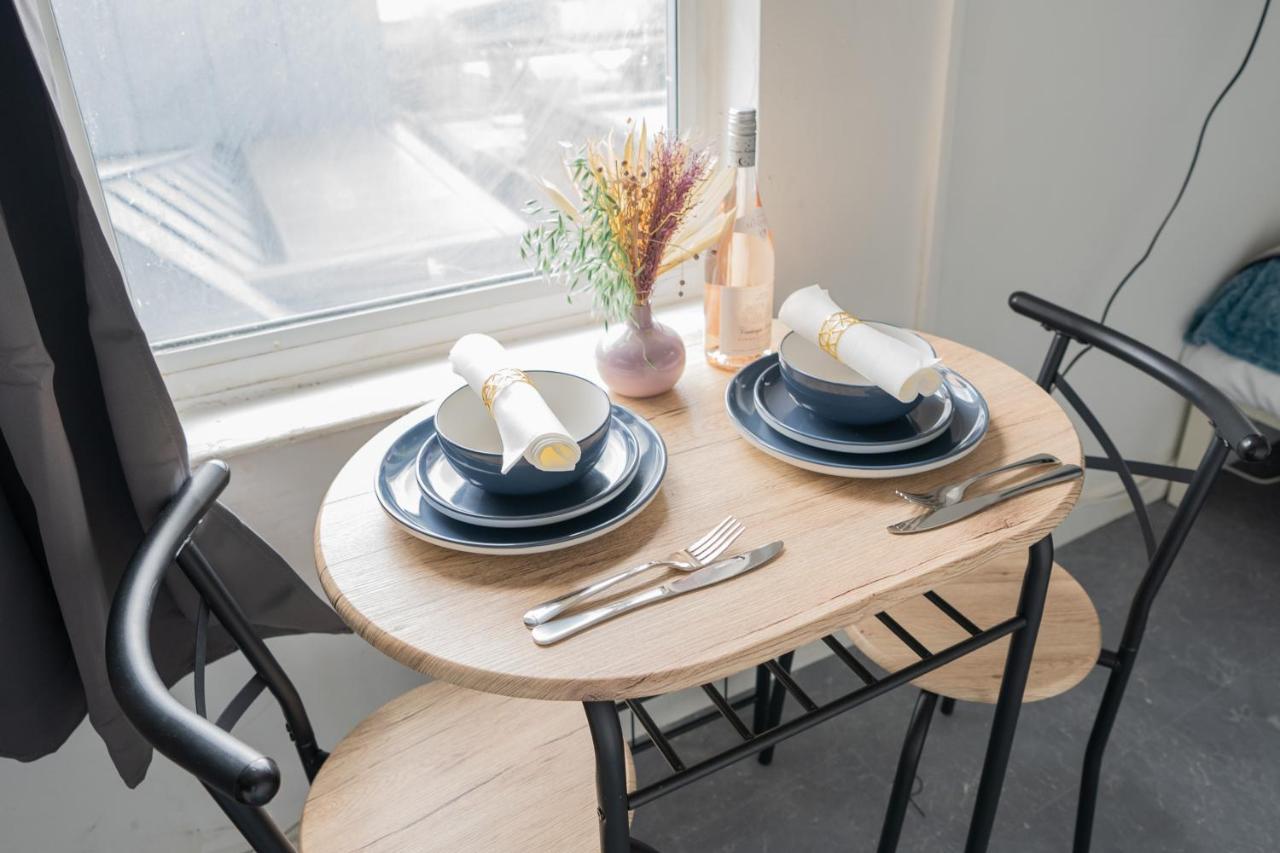 Small Private Studio Rooms In The Heart Of Angel Лондон Экстерьер фото